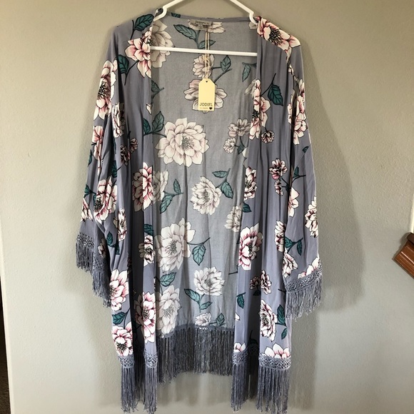Women’s Flower Kimono - Picture 1 of 6